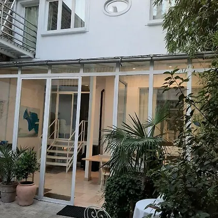 鸢尾花别墅旅馆 巴黎