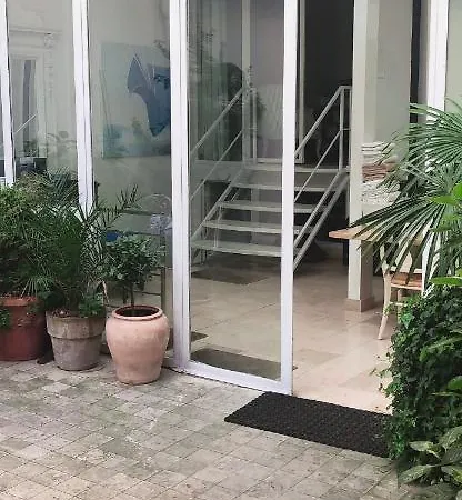 鸢尾花别墅旅馆 4* 巴黎