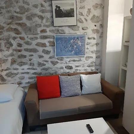 Des Iris 4* Париж