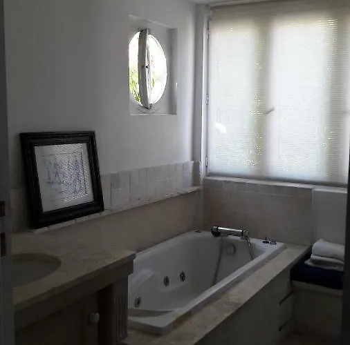 Des Iris 4* Paris