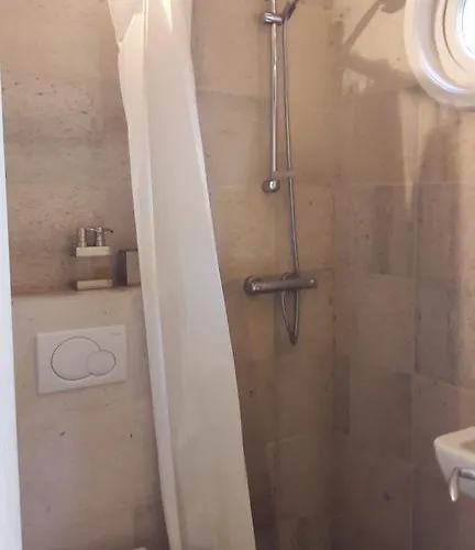 Des Iris Gæstehus 4*